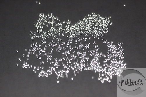 鲅鱼圈金属表面处理厂喷砂玻璃微珠清理